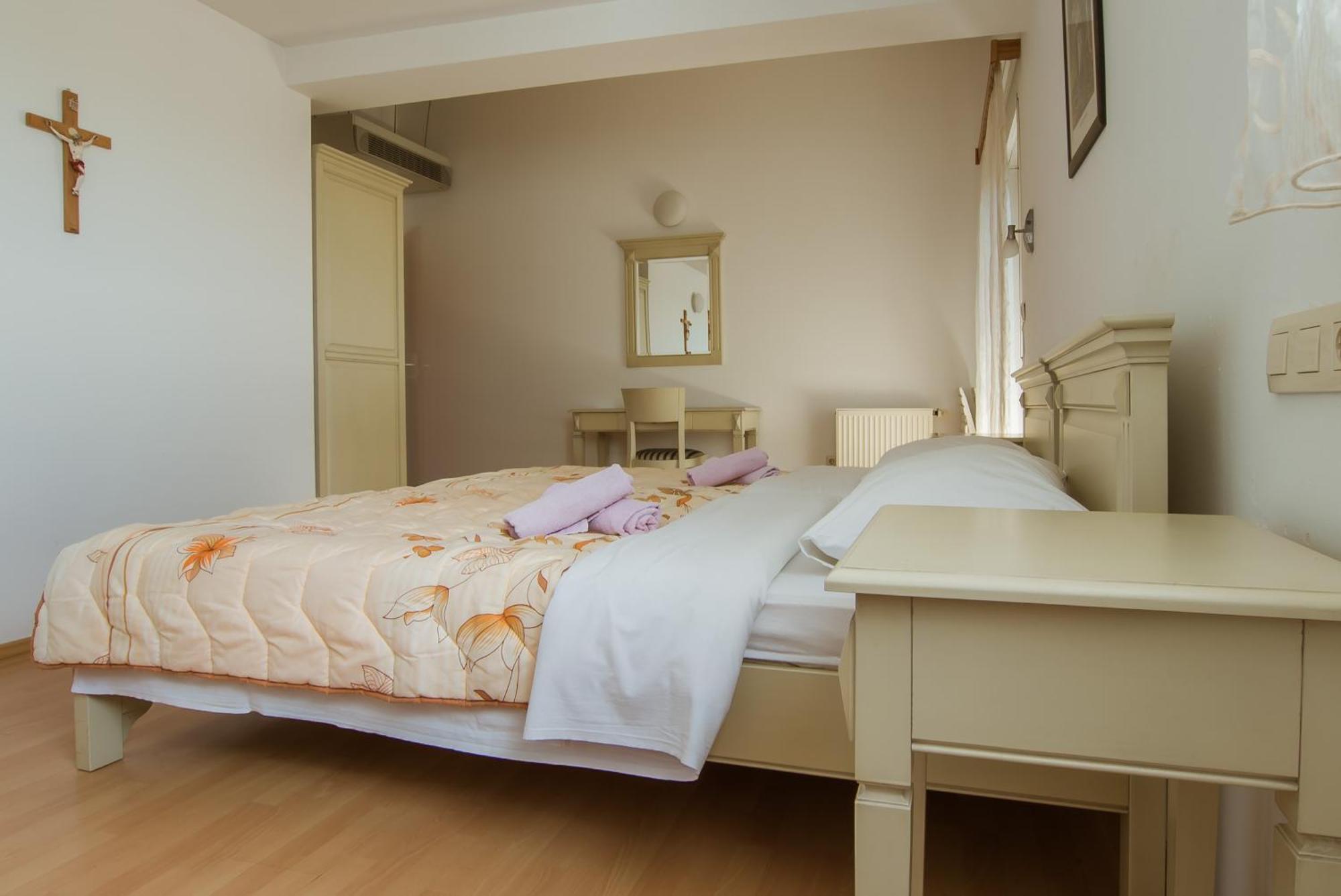 Pension Silvia Меджугорье Экстерьер фото