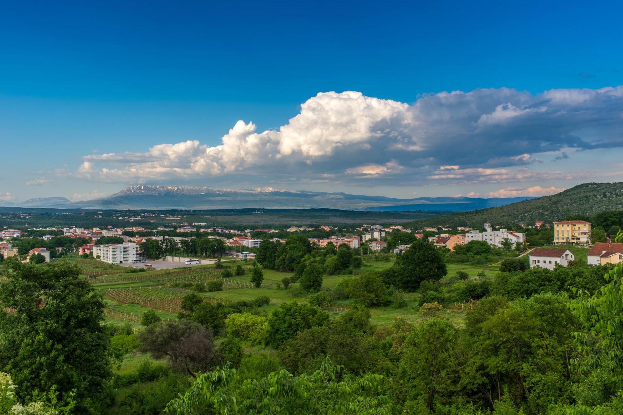Pension Silvia Меджугорье Экстерьер фото