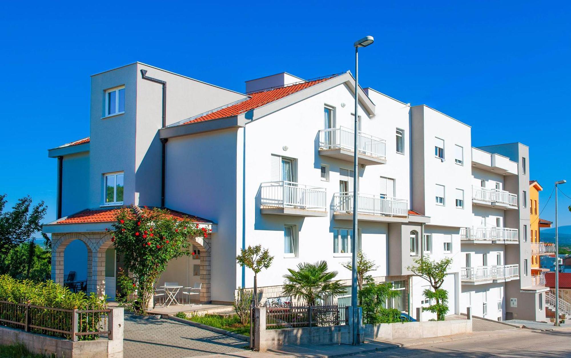 Pension Silvia Меджугорье Экстерьер фото