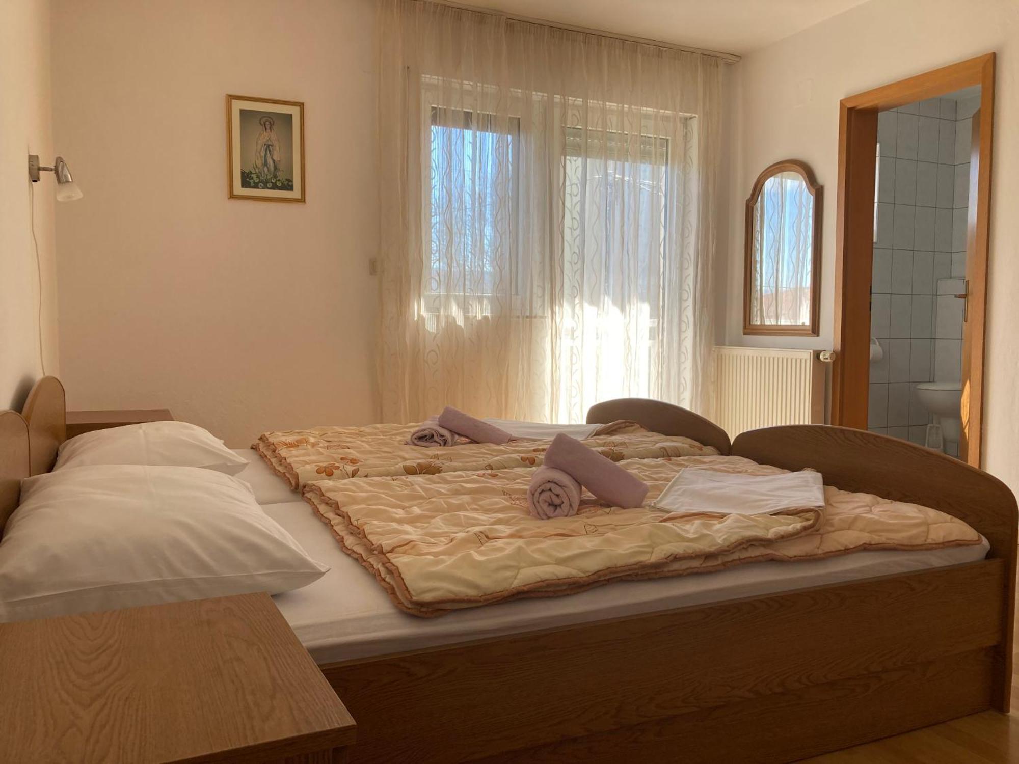 Pension Silvia Меджугорье Номер фото