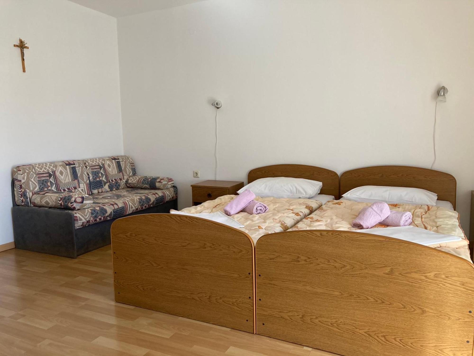 Pension Silvia Меджугорье Экстерьер фото